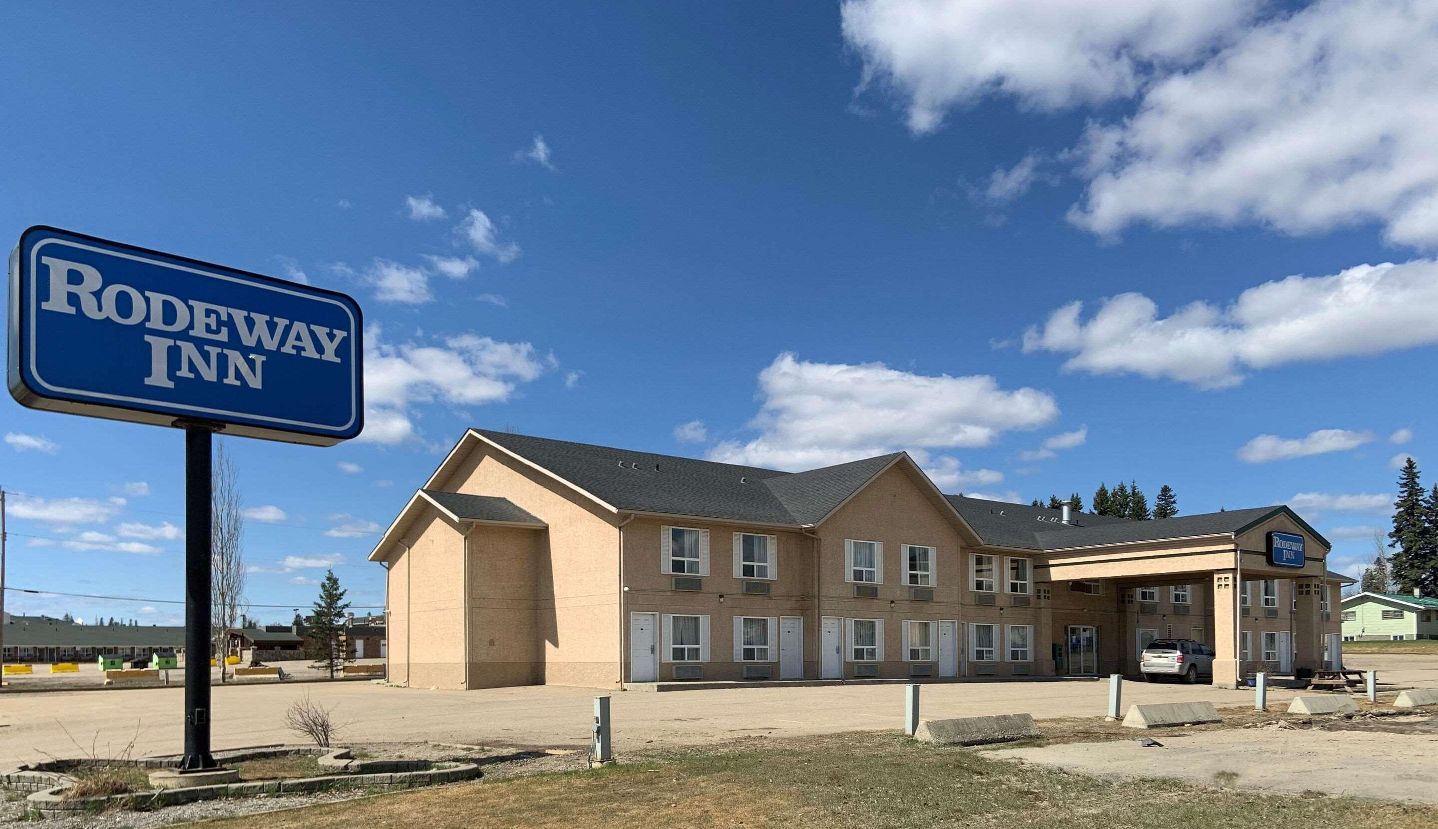 Super 8 By Wyndham Greensburg Hotel Exterior photo